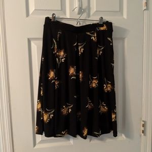 EUC Slinky Material Madison Skirt Medium